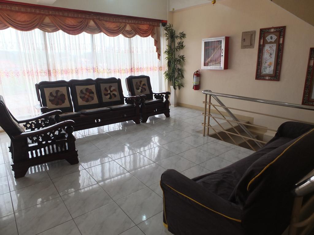 Constrell Pension House Tagbilaran Eksteriør billede