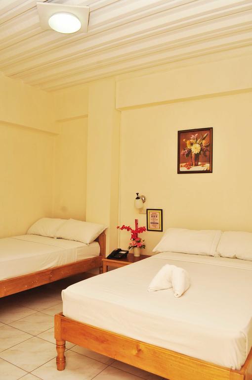 Constrell Pension House Tagbilaran Eksteriør billede