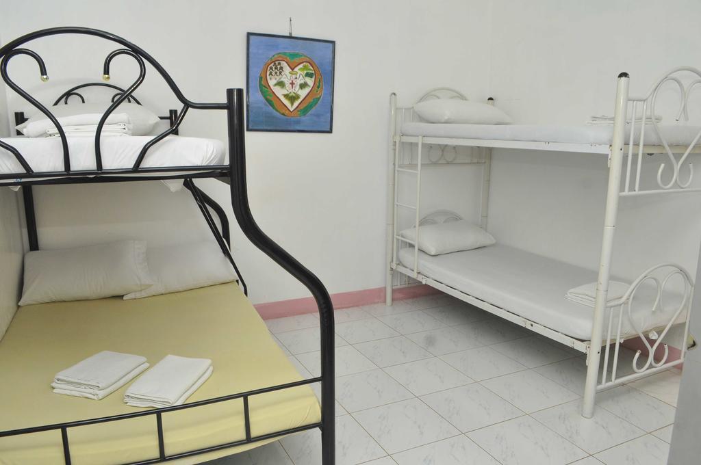 Constrell Pension House Tagbilaran Eksteriør billede