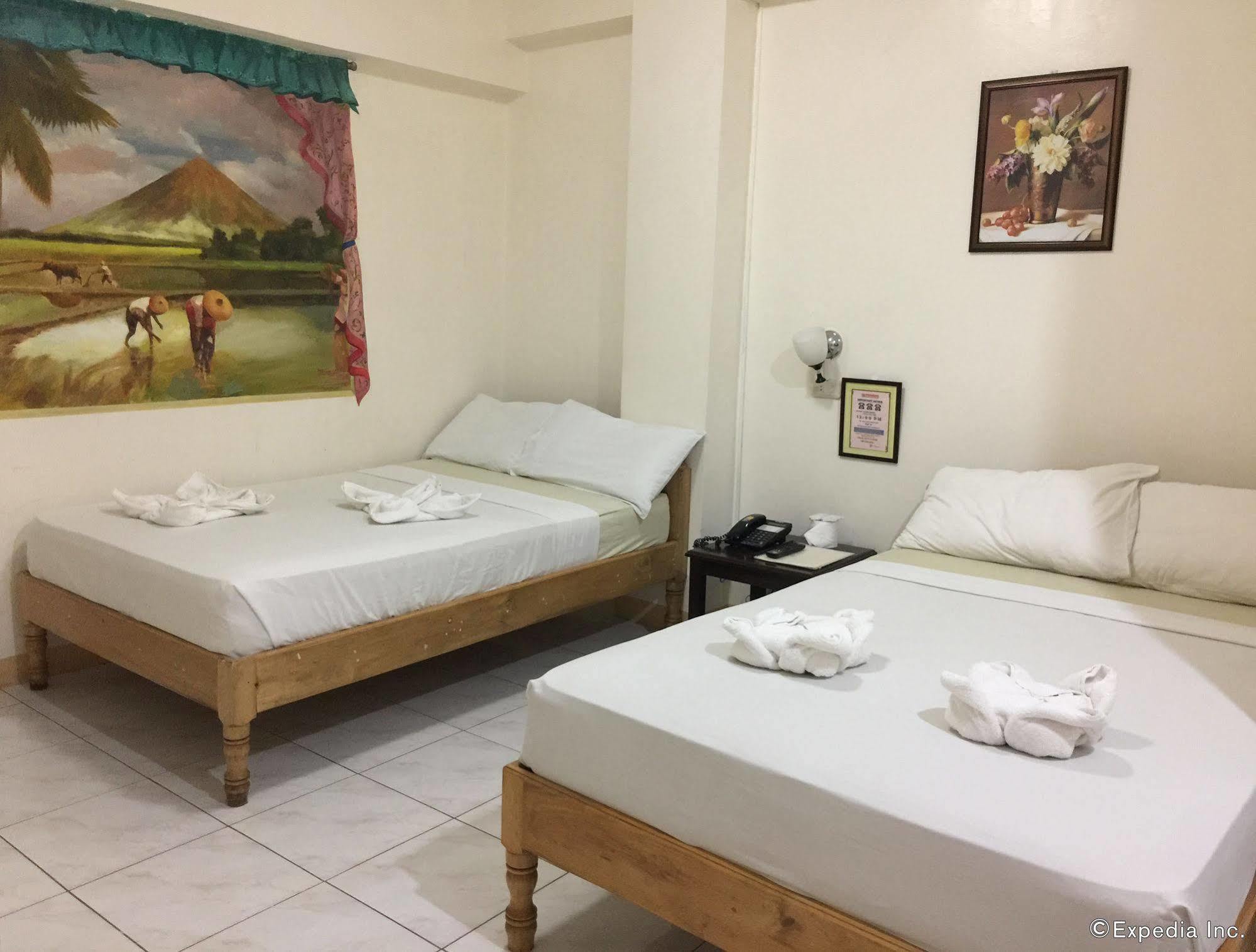 Constrell Pension House Tagbilaran Eksteriør billede
