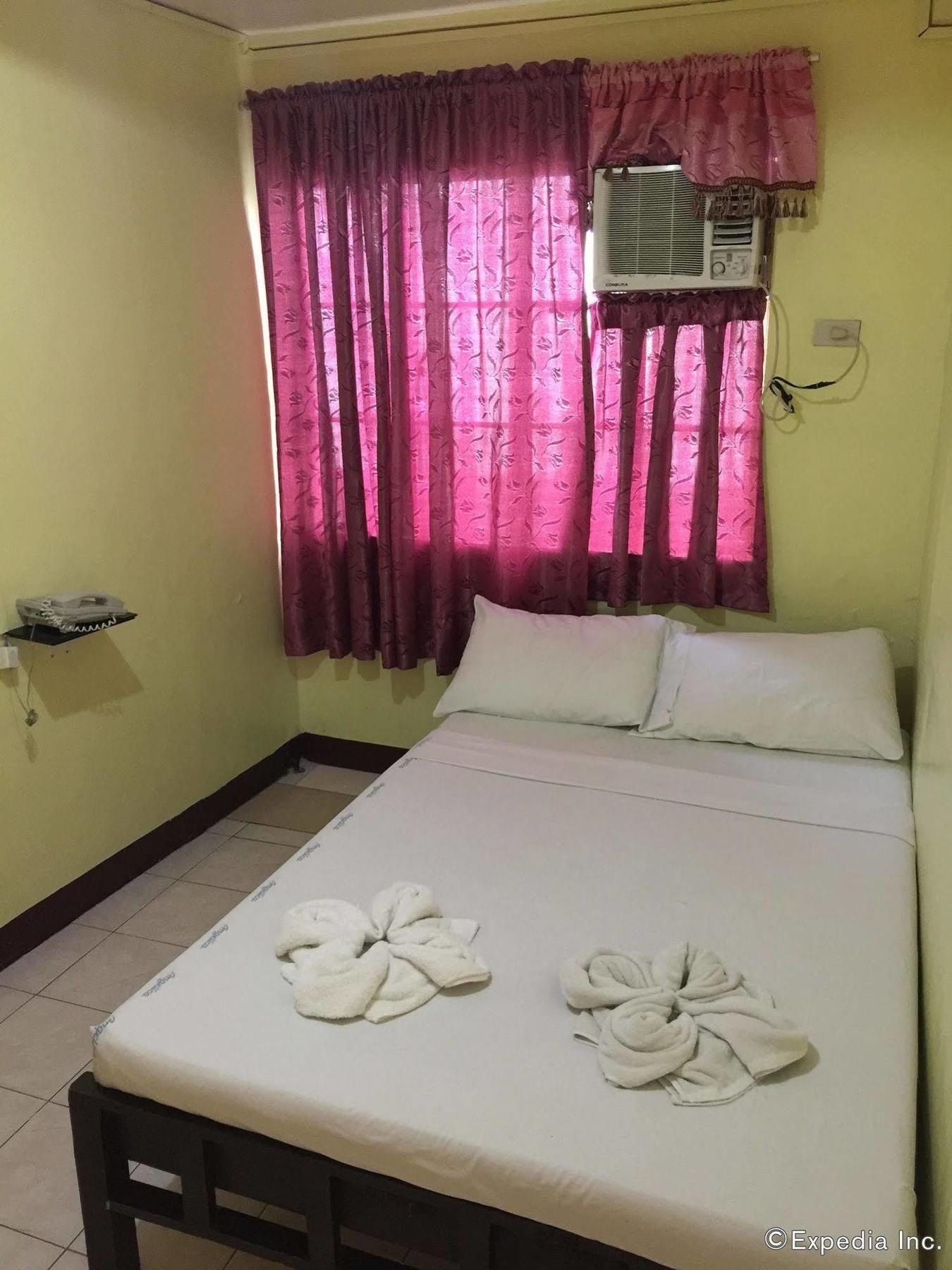 Constrell Pension House Tagbilaran Eksteriør billede