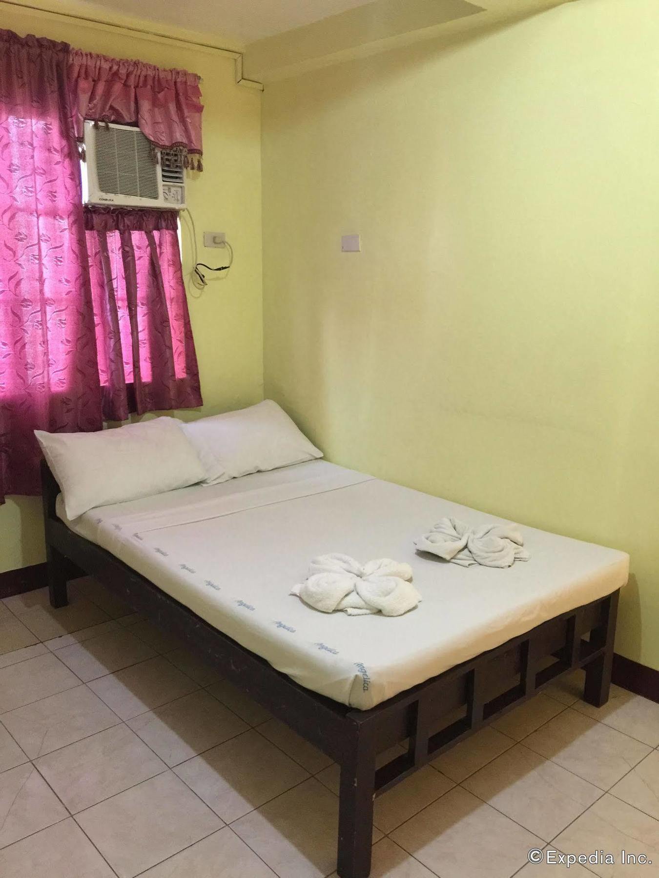 Constrell Pension House Tagbilaran Eksteriør billede