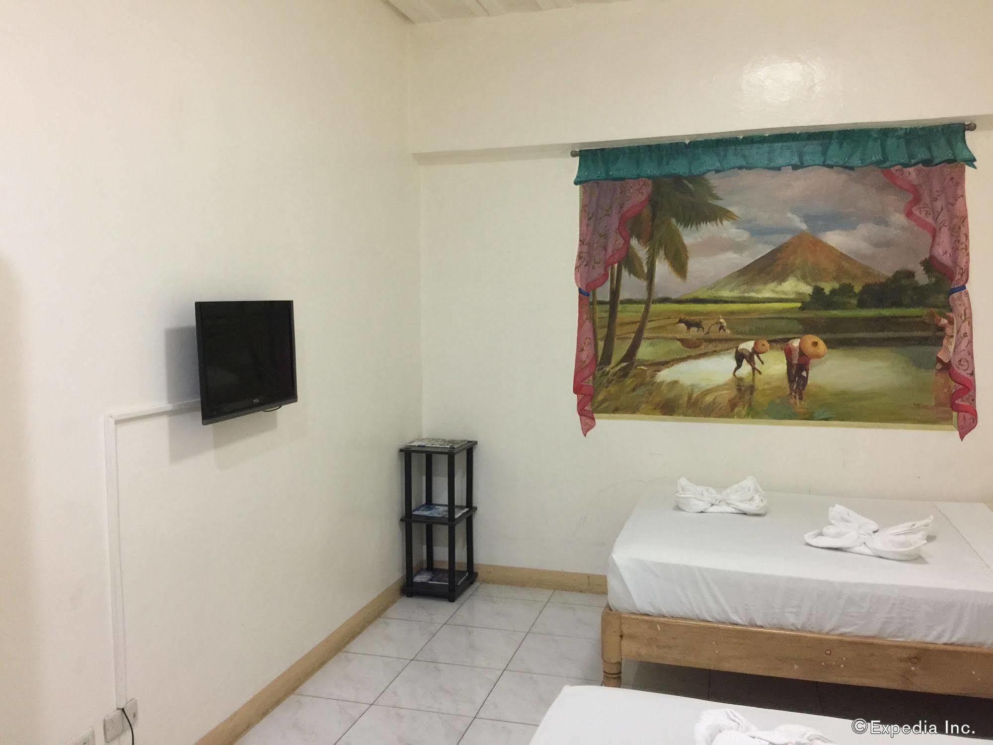 Constrell Pension House Tagbilaran Eksteriør billede