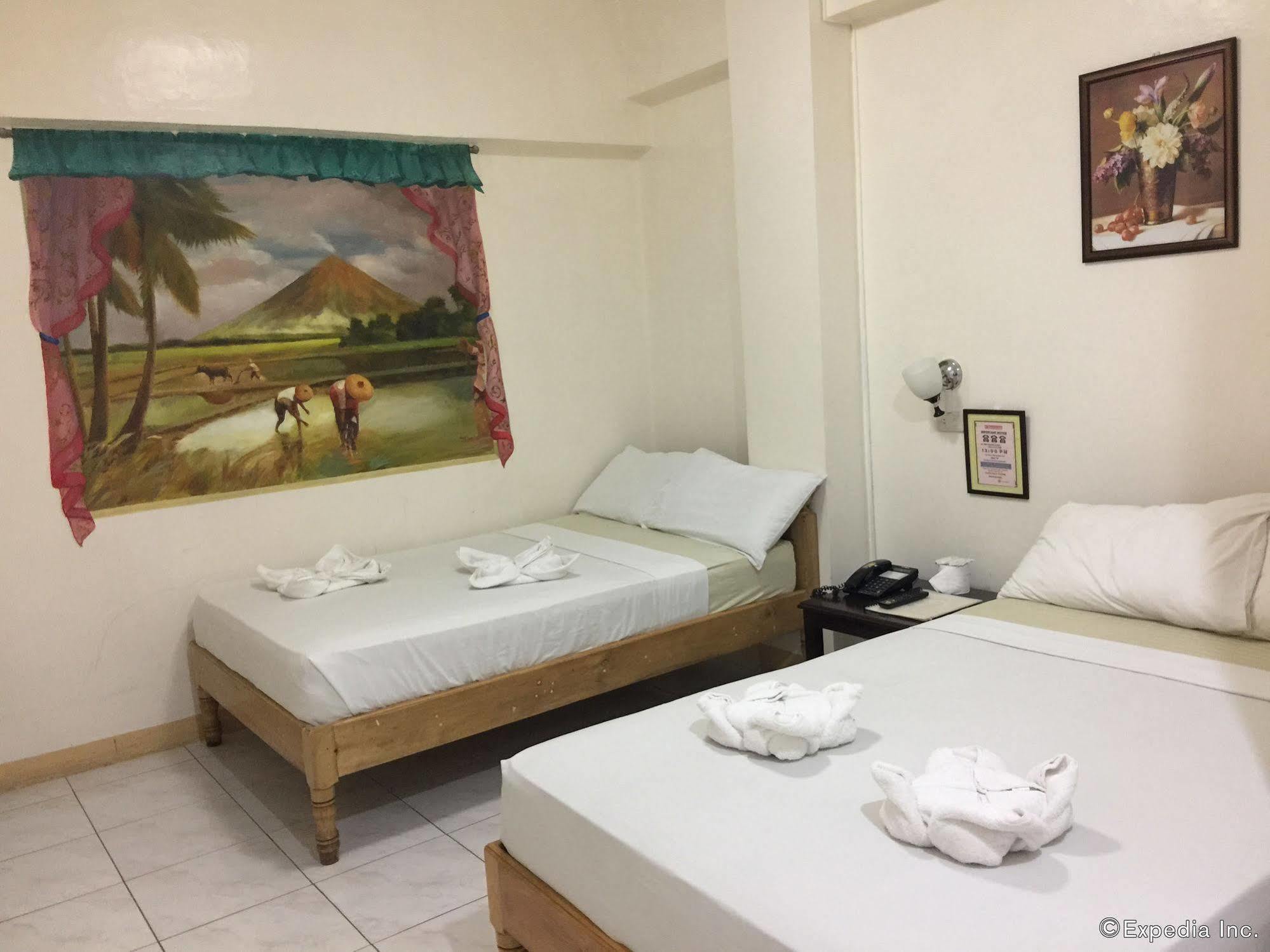 Constrell Pension House Tagbilaran Eksteriør billede