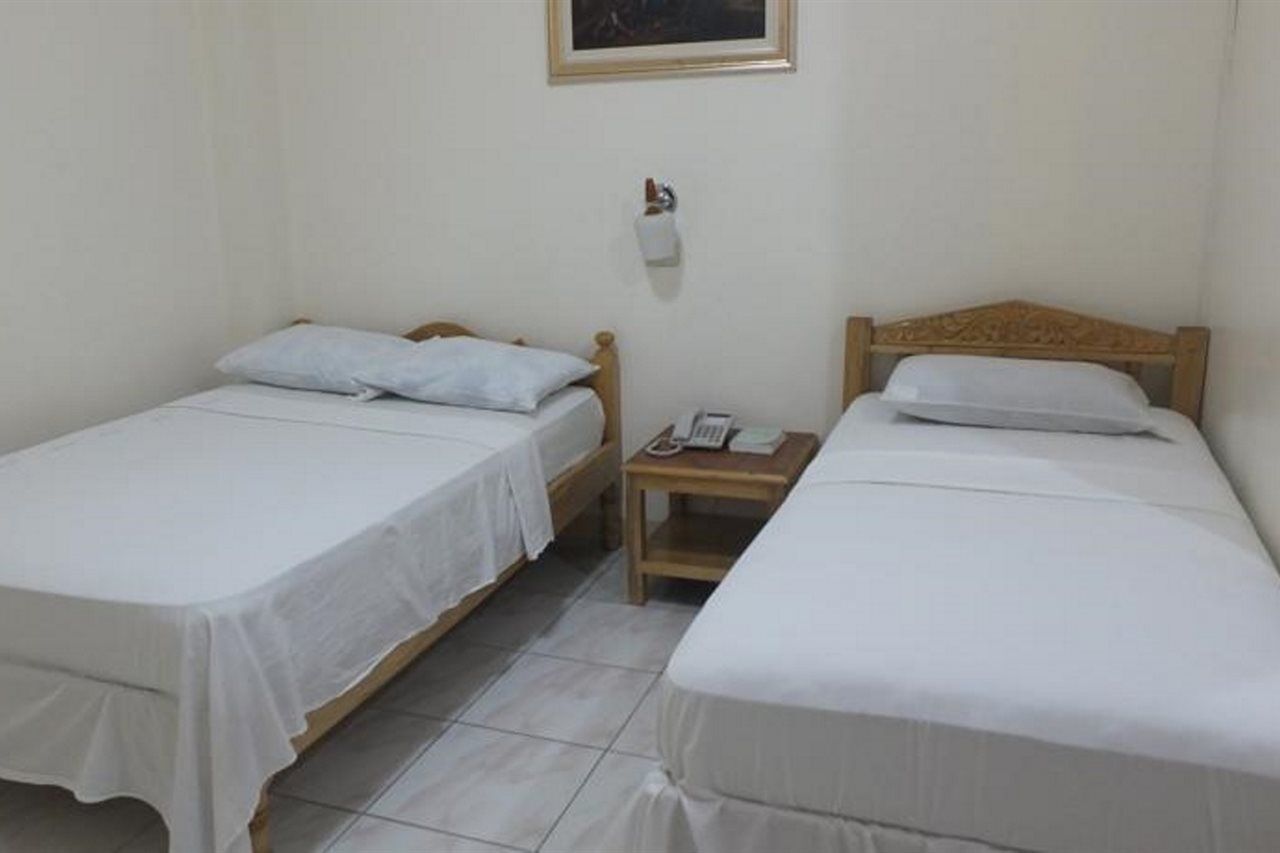 Constrell Pension House Tagbilaran Eksteriør billede